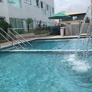 https://lindo-e-bem-localizado.portodegalinhashotels.com
